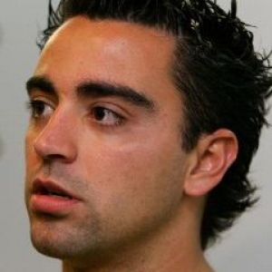 Hombre Estiloso con Cabello Espigado