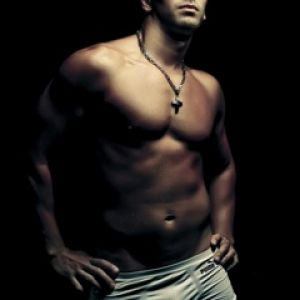 Modelo Masculino Estiloso