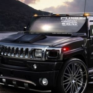 Hummer Negro SUV