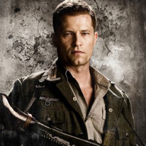 Til Schweiger en Acción