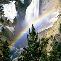 Arcoíris sobre la Cascada