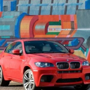 Coche Deportivo Rojo BMW X6