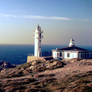 Faro junto al Mar