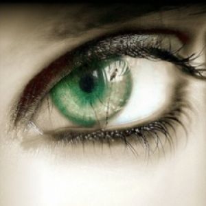 Ojo Verde Hipnotizante