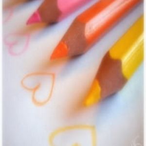 Crayones Coloridos en Forma de Corazón