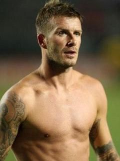 David Beckham Pose Atlética
