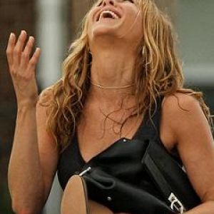 Mujer Feliz Riéndose