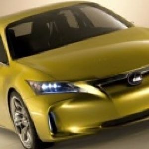Coche Amarillo Elegante