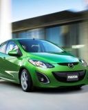 Coche Verde Mazda