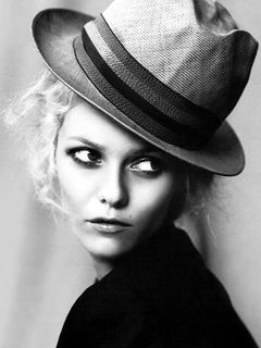Mujer Elegante con Sombrero - wallpaper preview