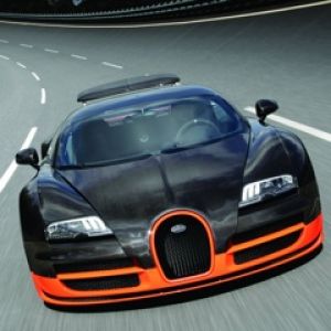 Bugatti Veyron en la pista