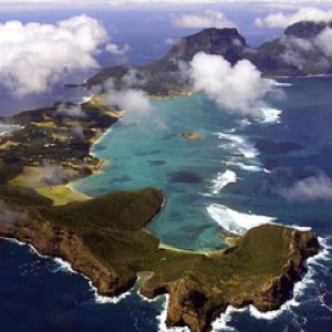 Vista Aérea de una Costa Impresionante