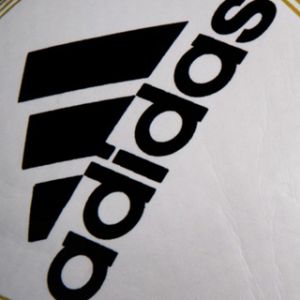 Logo de Adidas