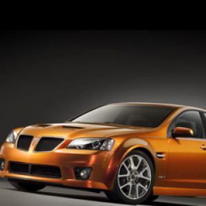 Auto Pontiac G8 GT naranja