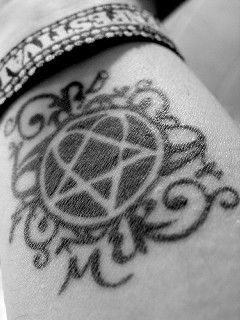 Diseño de Tatuaje de Pentagrama Intrincado