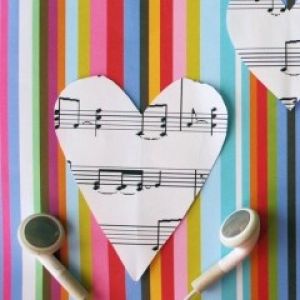 Fondo Colorido de Corazón Musical