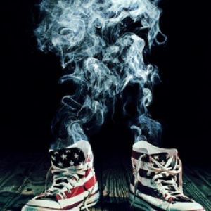 Zapatillas con Bandera Americana y Humo