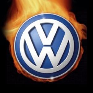 Logo de Volkswagen en Llamas