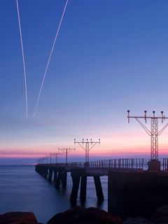 Atardecer Sereno sobre el Muelle