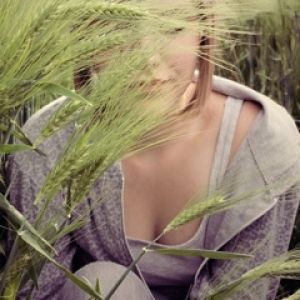 Chica en la Naturaleza