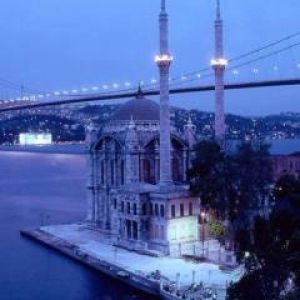 Mezquita Ortaköy de Noche