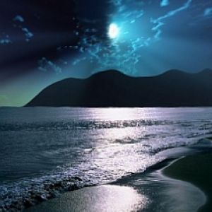 Paisaje Oceánico a la Luz de la Luna