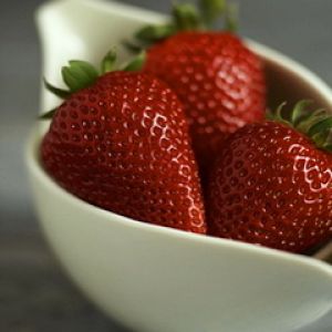 Fresas Frescas en Tazón