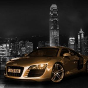 Audi R8 de lujo en el paisaje urbano