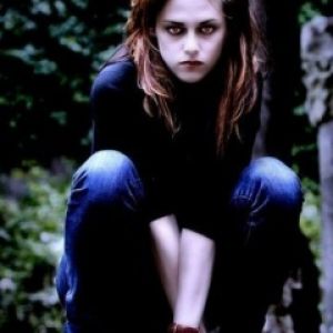 Chica Misteriosa en la Naturaleza