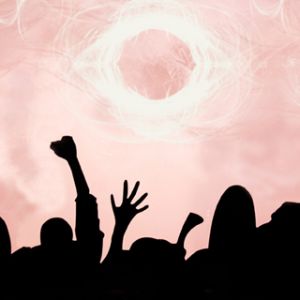 Silueta de Multitud en Concierto