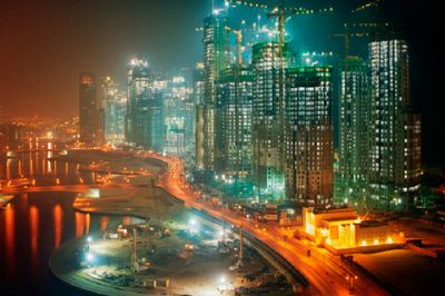 Construcción Nocturna de la Ciudad