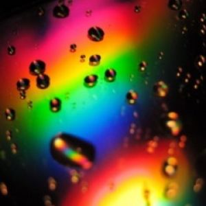 Gotas Coloridas en Superficie