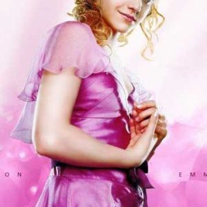Emma Watson en Vestido Rosa