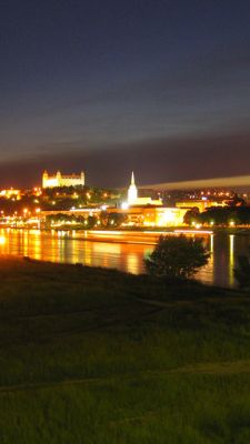 Horizonte Nocturno de Bratislava