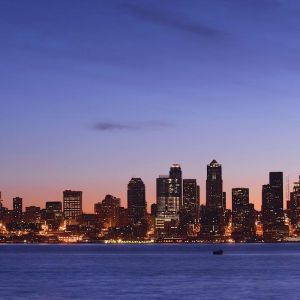 Horizonte de Seattle al Anochecer