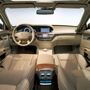 Interior de coche de lujo