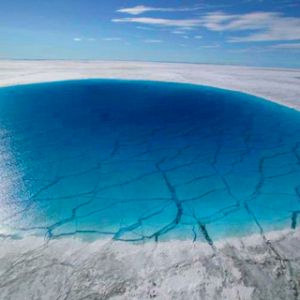 Impresionante Derretimiento de Hielo Azul