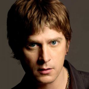 Retrato de Rob Thomas