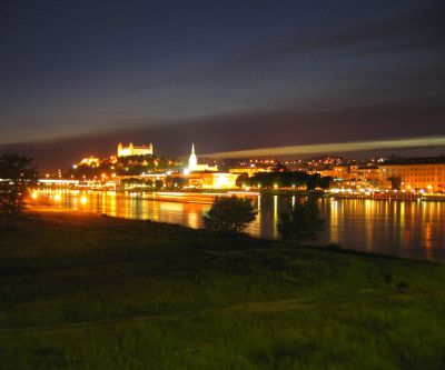 Horizonte Nocturno de Bratislava