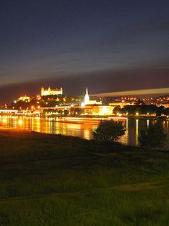 Horizonte Nocturno de Bratislava