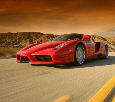 Ferrari Enzo Rojo en la Carretera