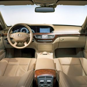 Interior de coche de lujo