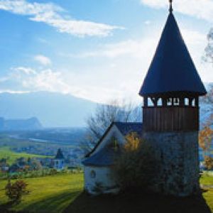 Iglesia de Montaña Escénica