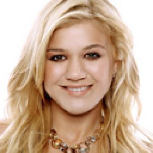 Retrato Glamour de Kelly Clarkson