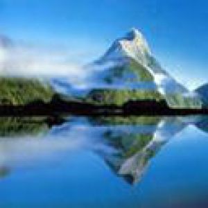 Reflejo de Montaña Majestuosa