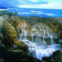 Hermosa Cascada Oceánica