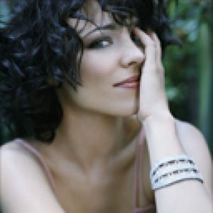 Retrato de Mujer Elegante