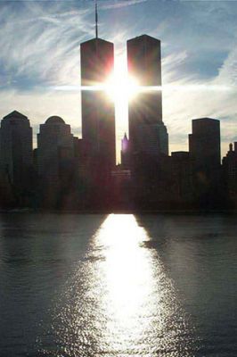 Reflejo del Atardecer en las Torres Gemelas