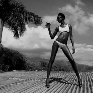 Moda en Blanco y Negro Estilosa