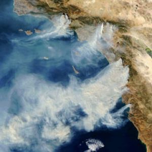 Vista Aérea de los Incendios en California